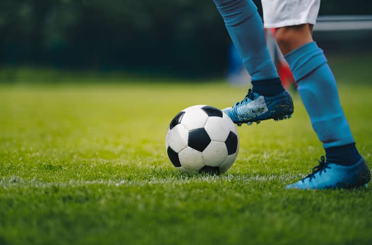 Foto de Ganhar Uma Aposta Online Em Um Jogo De Futebol e mais fotos de  stock de Aposta - Aposta, Apostas esportivas, Internet - iStock