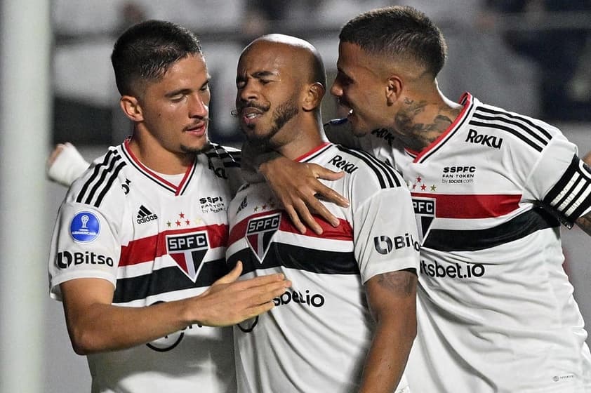 Rafinha, Pablo Maia, Calleri e Ceni recebem premiação no Paulistão - SPFC