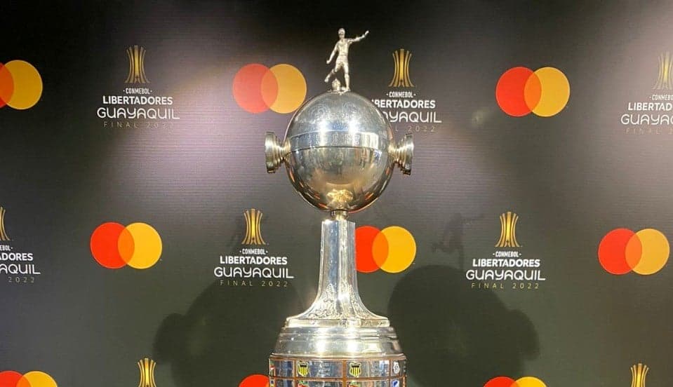 Taça da Libertadores no Museu da Glória