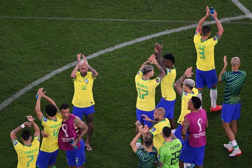 Brasil goleia a Coréia do Sul e está nas quartas de final da Copa