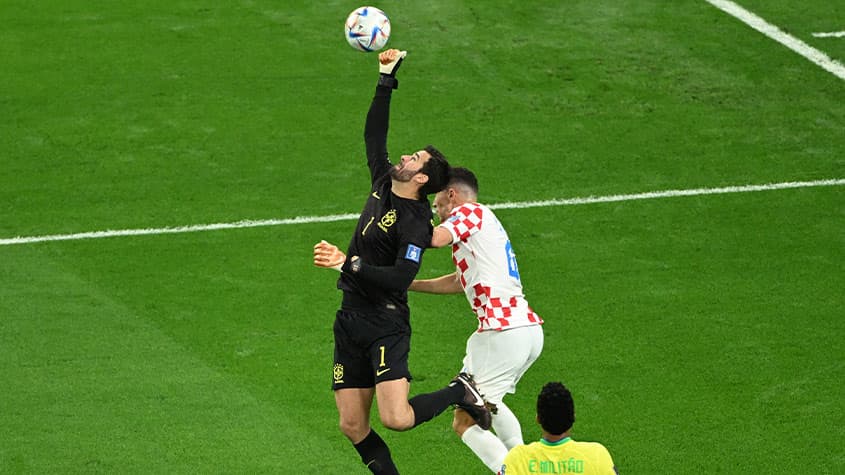 Goleiro Alisson é cortado da estreia do Brasil nas eliminatórias para a  Copa