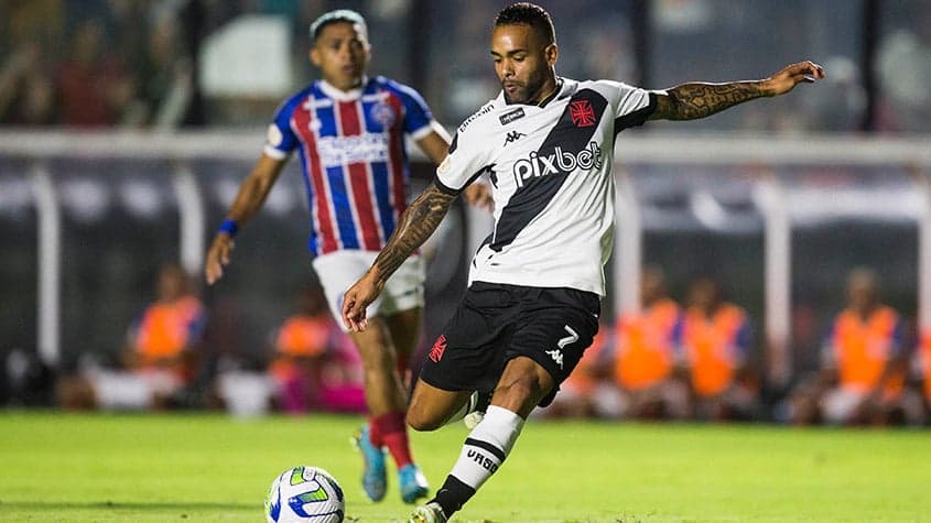 Léo joga hoje? Os suspensos e lesionados do Vasco para enfrentar o  Palmeiras pelo Brasileirão