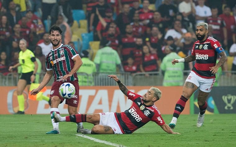 Olha, uma notícia em que o Fluminense ganhou, não o Flamengo que perdeu : r/ futebol