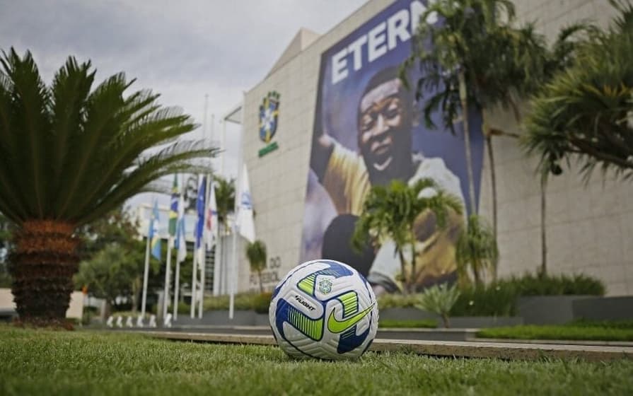 Muito mais que um jogo: A gestão nos clubes do futebol brasileiro