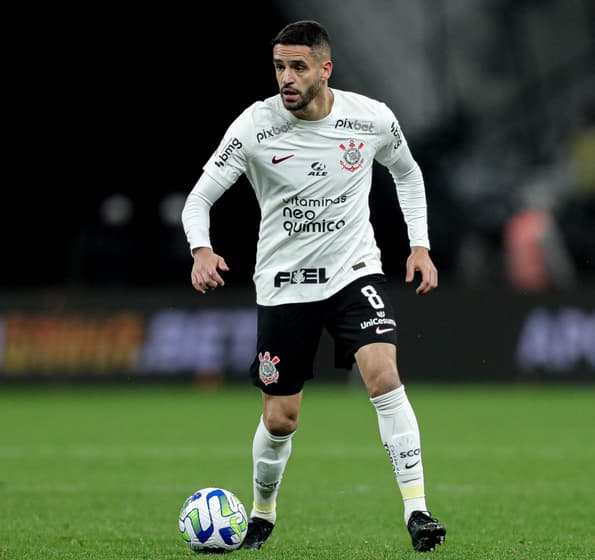 Renato Augusto é o único jogador do Corinthians na seleção do