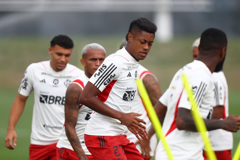 Flamengo: Arrascaeta treina e cresce chance de atuar na final