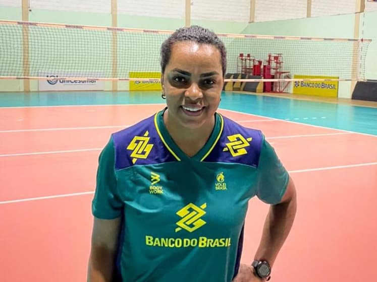 Fofão estreia como treinadora da Seleção feminina de vôlei no Sul-Americano  sub-17 - ISTOÉ Independente