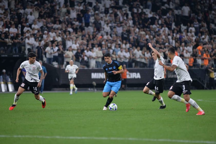 Corinthians vence o Grêmio pelo Brasileirão - Lance!