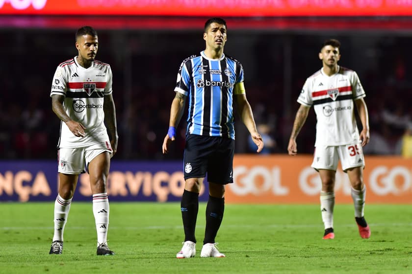 São Paulo 3 x 0 Grêmio  Campeonato Brasileiro: melhores momentos