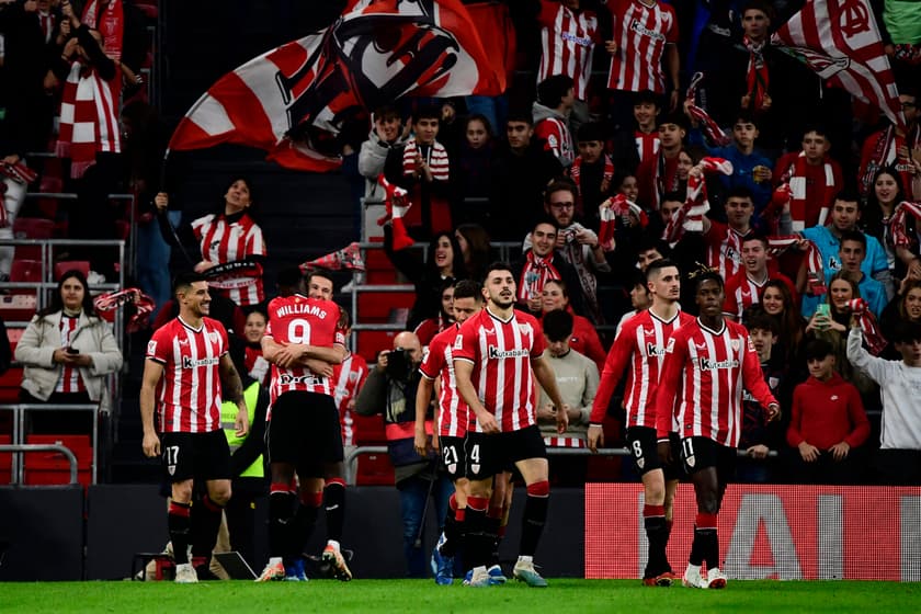 Athletic Bilbão é dominante e, no duelo direto, vence o Atlético de Madrid