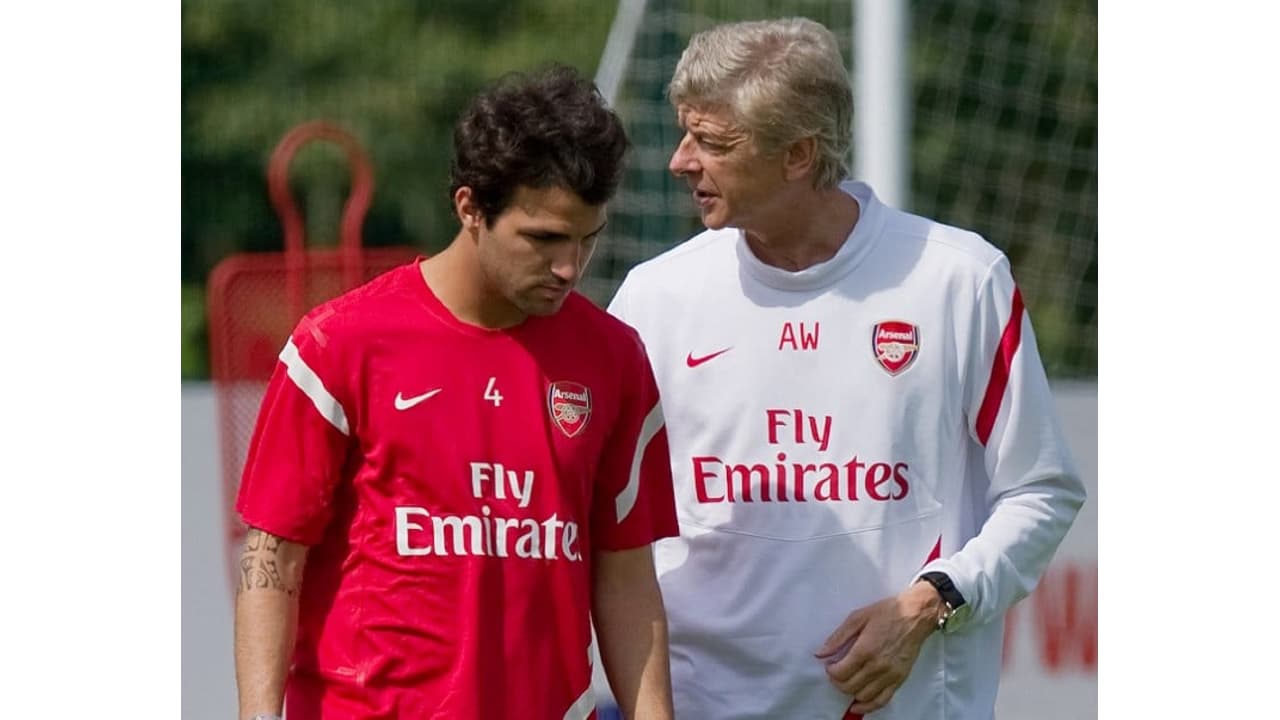 Arsenal pensa em contratar outra vez Fàbregas, atualmente no Chelsea