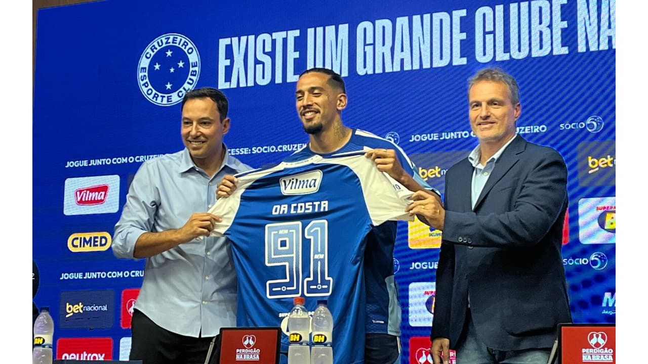 Chico da Costa é apresentado no Cruzeiro e projeta possível dupla