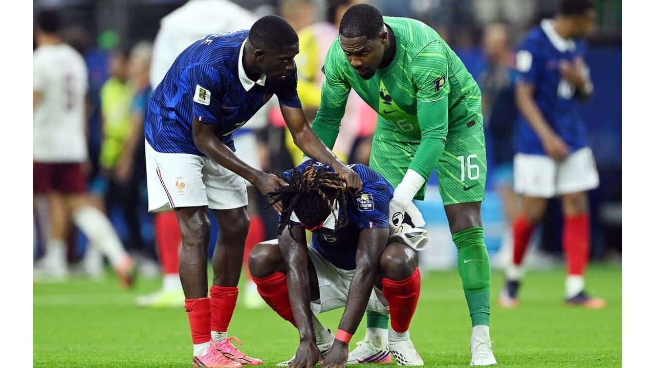 Atitude de Dembélé em França x Espanha irrita elenco francês; veja