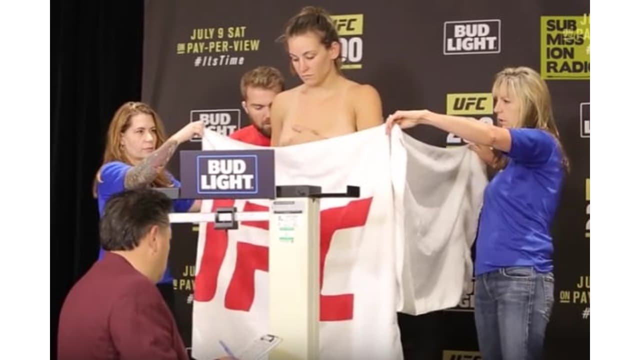 Miesha Tate precisa ficar nua para bater o peso para o UFC 200; Assista -  Lance!