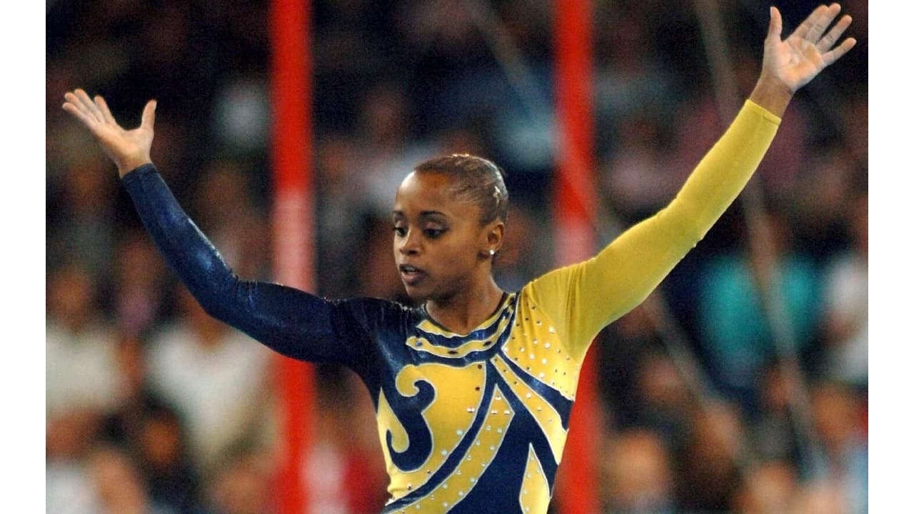 Daiane dos Santos enaltece Rebeca Andrade e cita favoritismo em Paris