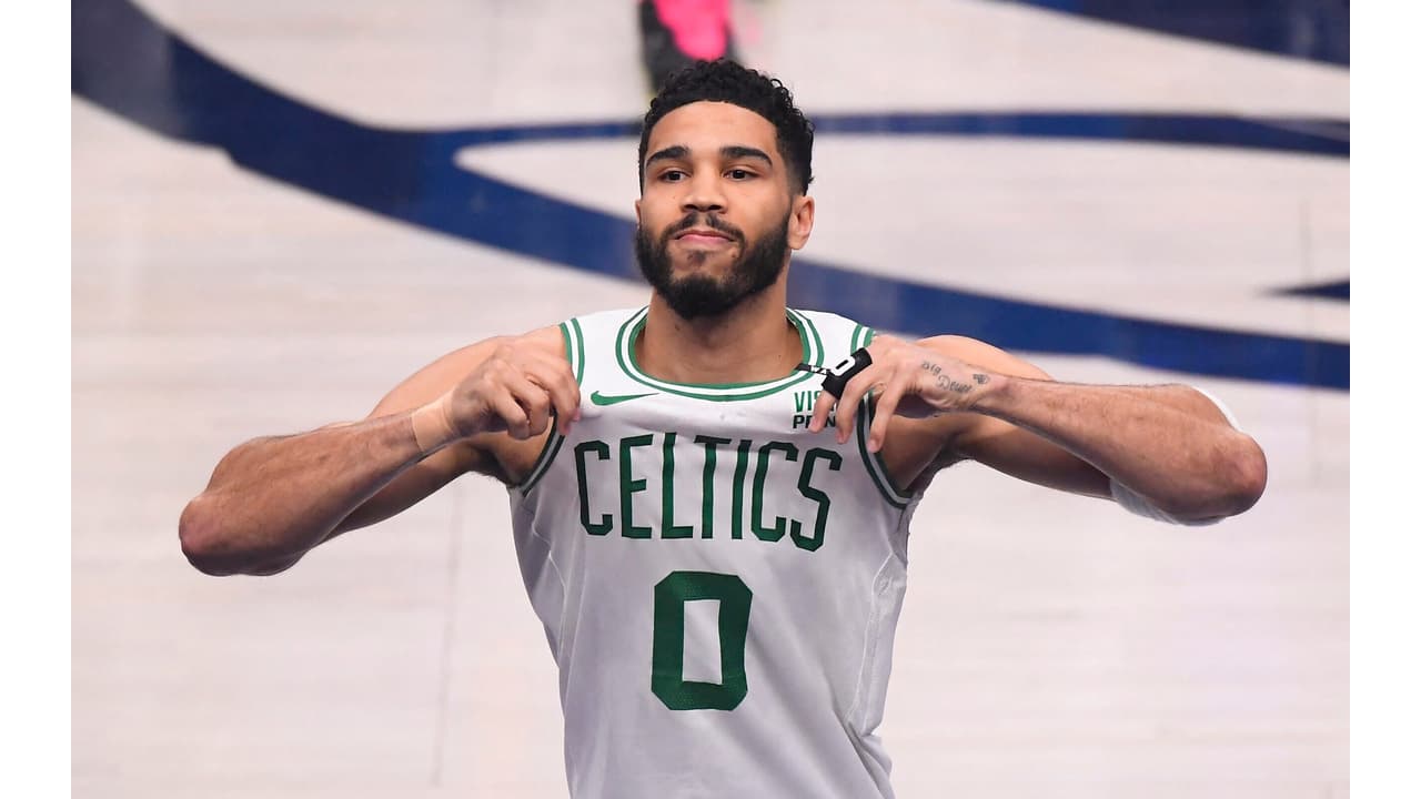Jayson Tatum renova com os Celtics e recebe o maior contrato da