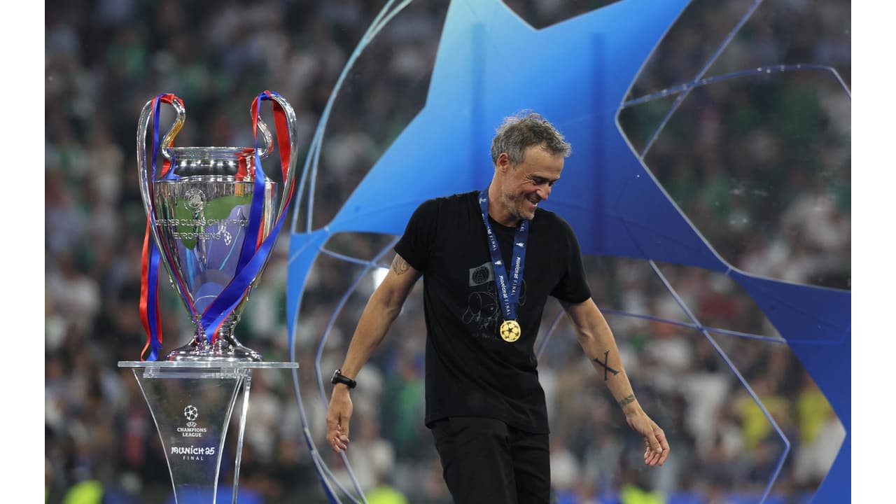 luis-enrique-psg-scaled-aspect