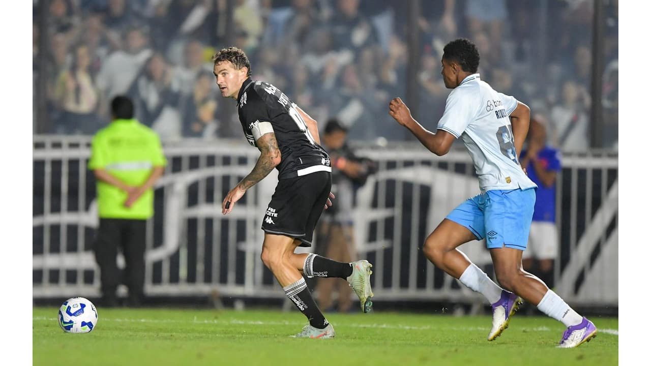 Grêmio x Vasco: IA Revela Previsão Bombástica e Jogo Promete Emoção!
