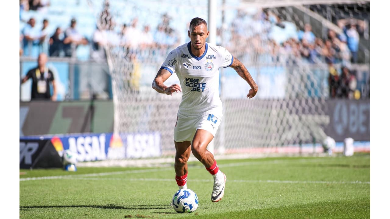 Bomba no Bahia! Zagueiro David Duarte, ex-Fluminense, Renova Contrato e Domina a Defesa!