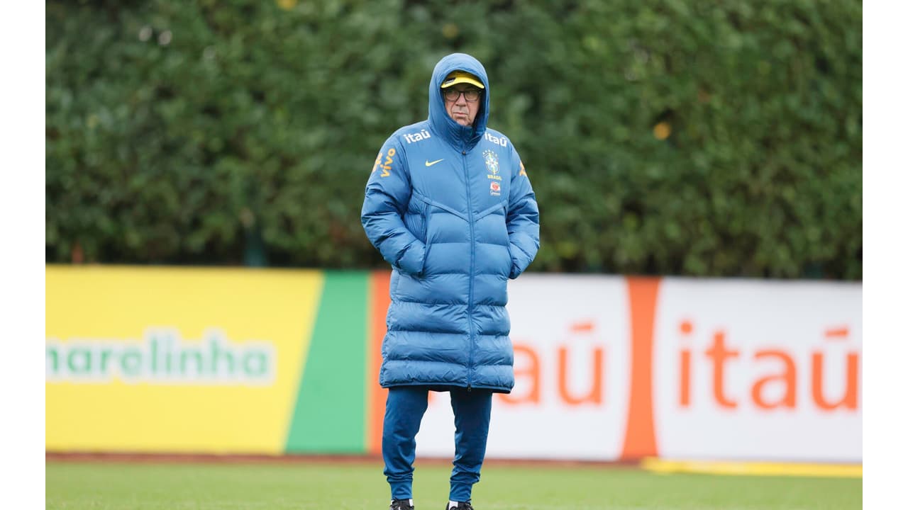 René Simões Detona Ancelotti na Seleção Brasileira e Preve Desafio Histórico!