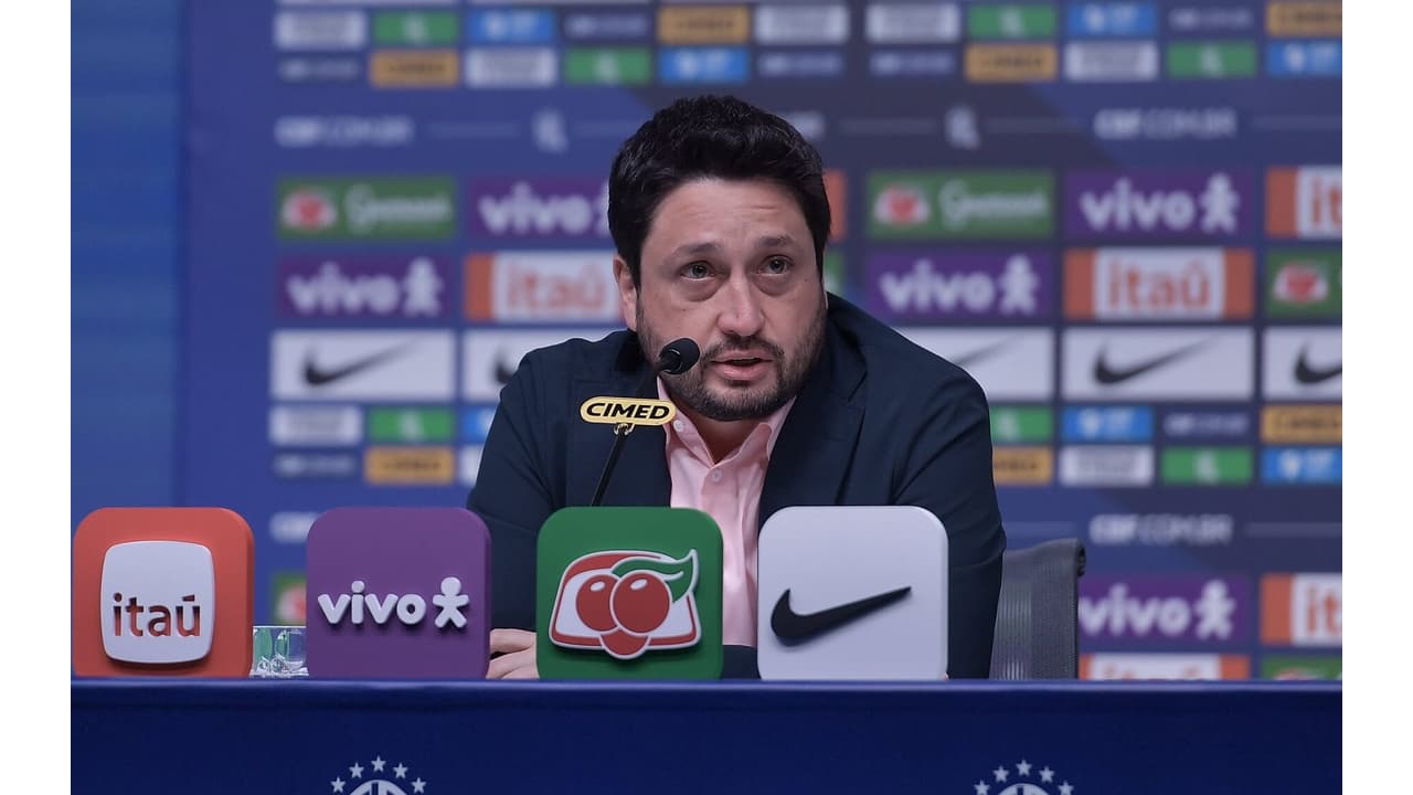 Arthur Elias Revela Surpresa na Seleção Feminina: Atleta do Bahia Quase Convocada!