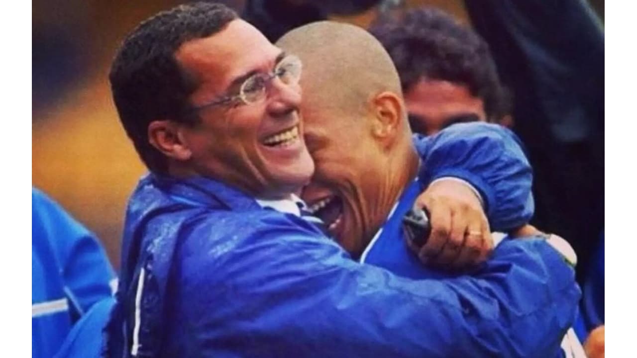 Alex se Declara a Luxemburgo Após Aposentadoria: A Homenagem Emocionante que Você Precisa Ver!