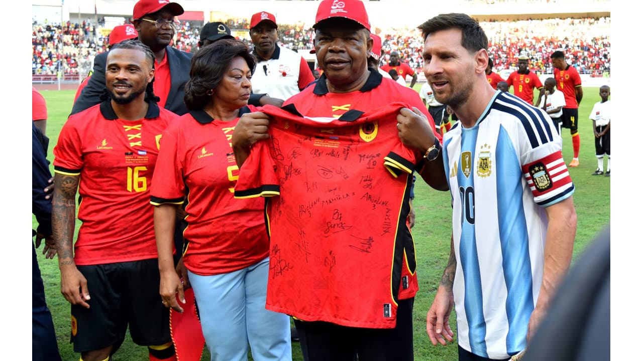 Messi Faz História na África e Dispara Rumo aos 900 Gols! Veja os Detalhes!