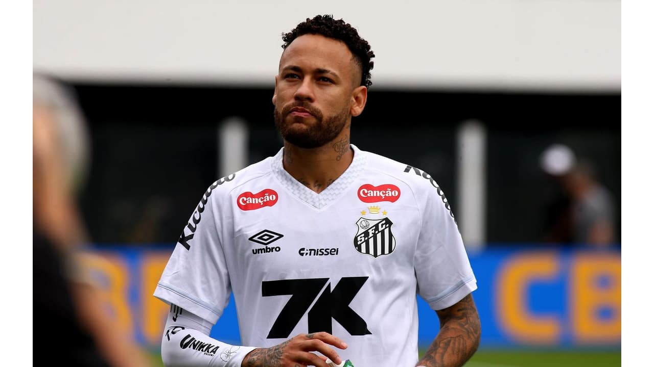Neymar nega ligação para Vojvoda para reconhecer 'exageros' no Santos