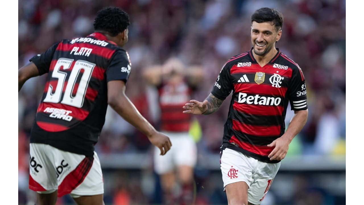 Flamengo 130 Anos: Gigantes da Europa Prestam Homenagens Épicas!