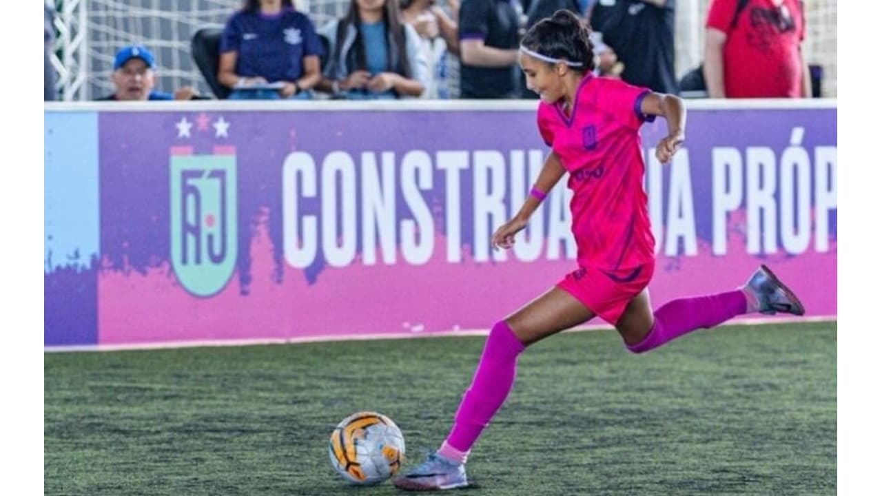 Sonho Realizado: Meia do Corinthians Usa IA para Superar Lesão e Conquistar Vaga!