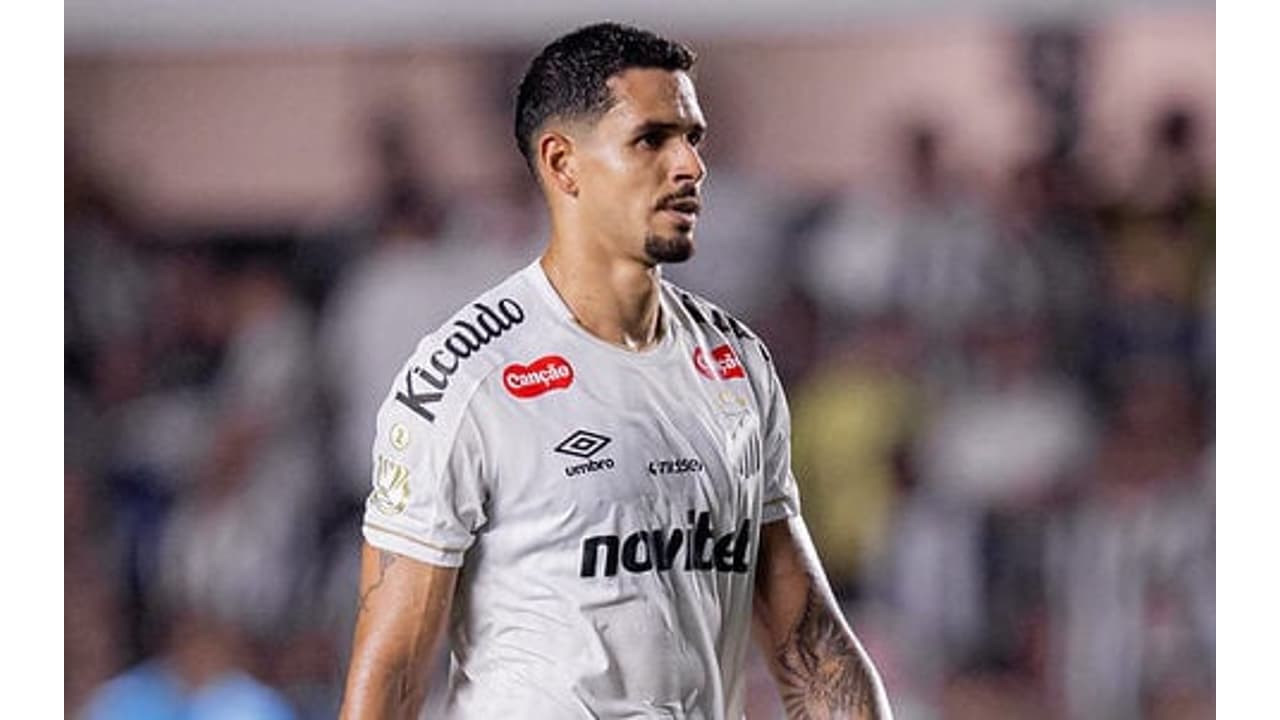 Veríssimo Avalia Situação no Santos: 'Falta o Último Passe' e Críticas à Equipe