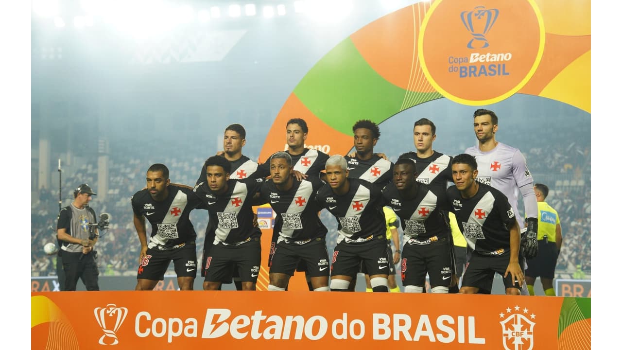 Vasco em Crise? Erro Crucial de Saldivia Gera Revolta da Torcida!