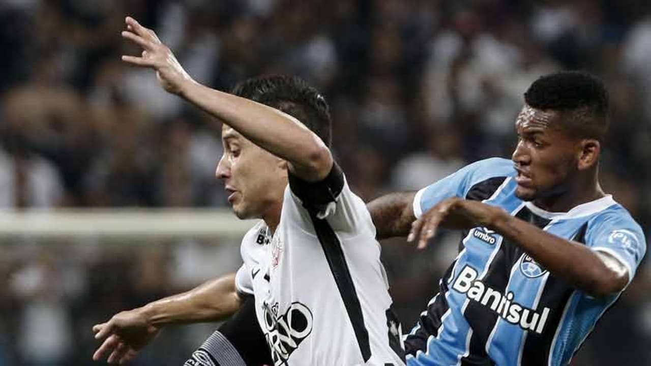 Corinthians comemora empate e fala em trunfo na reta final: inteligência