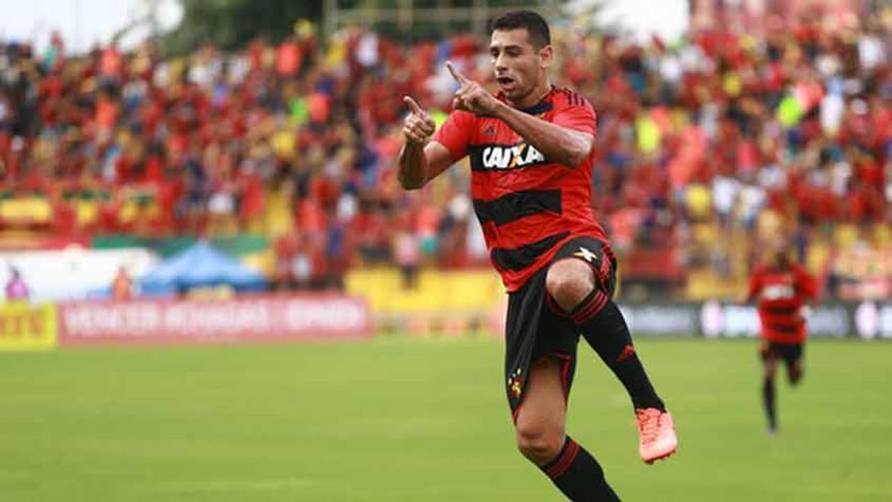 São Paulo prioriza Hernanes e espera Diego Souza acertar saída do Sport - Lance!