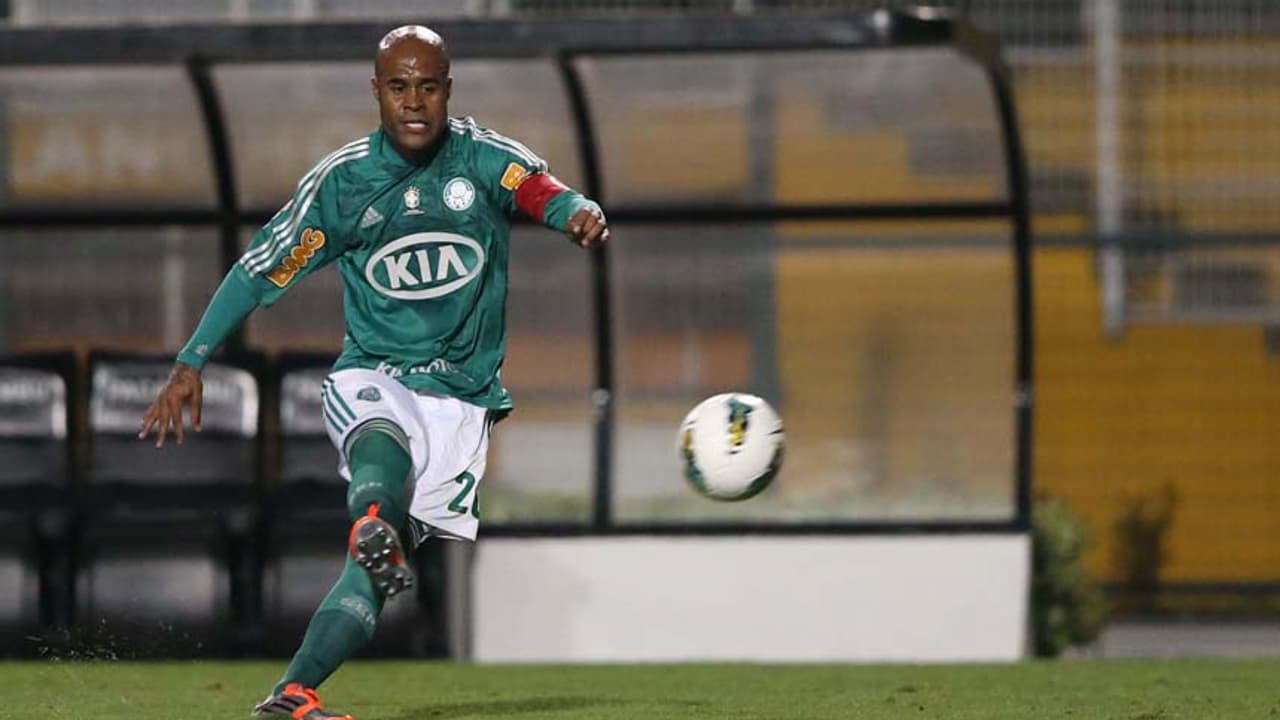 Marcos Assunção promove jogo beneficente com presença de ...