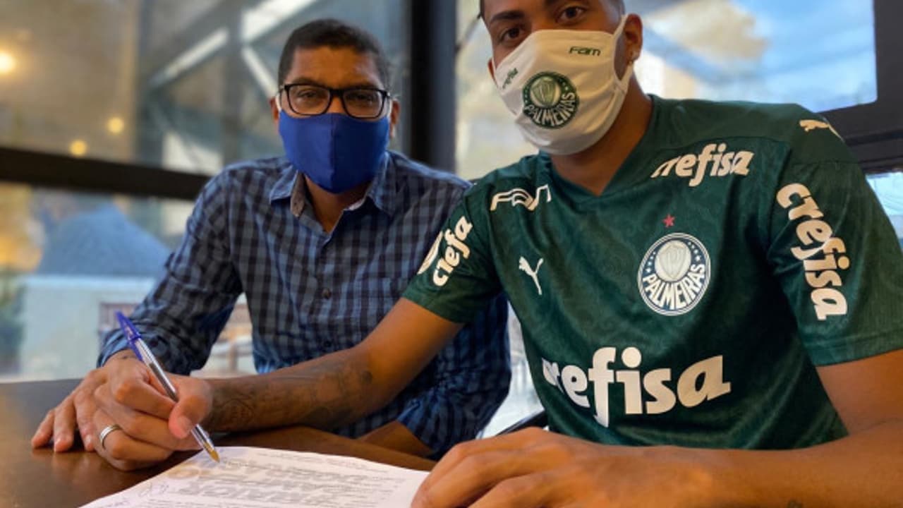 Ídolo Ruan Destaque da base do Palmeiras e filho de ídolo santista, Ruan Santos ...