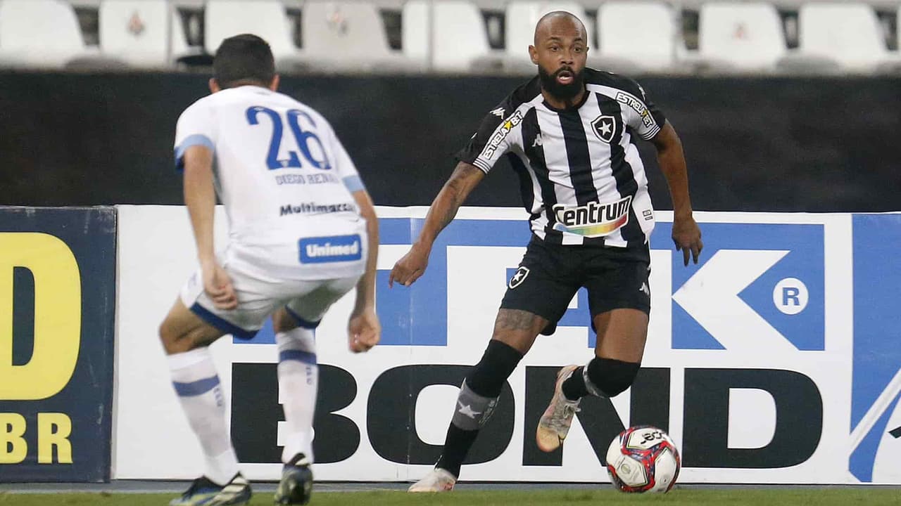 Botafogo leva virada, perde para o Avaí em casa e cai para a 3ª posição ...