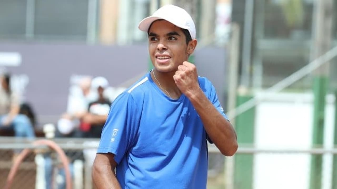 Paranaense de 16 anos de origem humilde faz 1º ponto na ATP