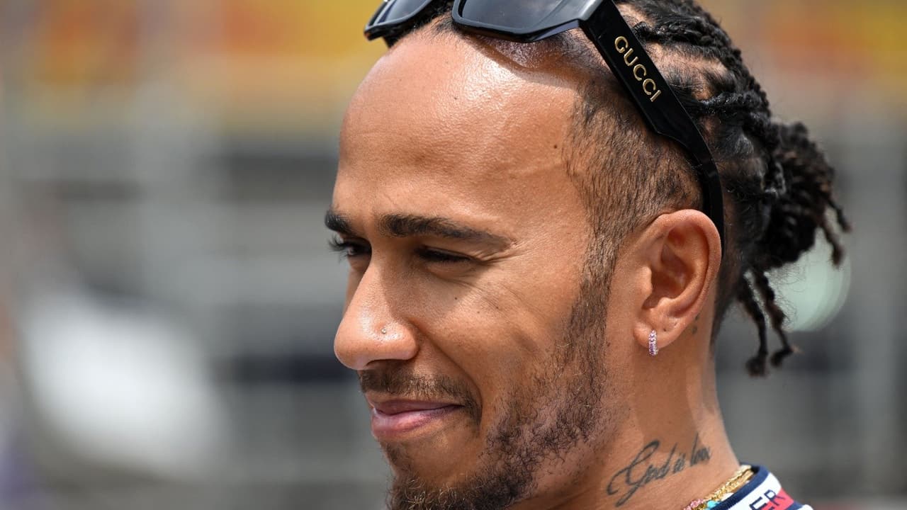 Qual é o tamanho da fortuna de Lewis Hamilton, piloto da Fórmula 1?