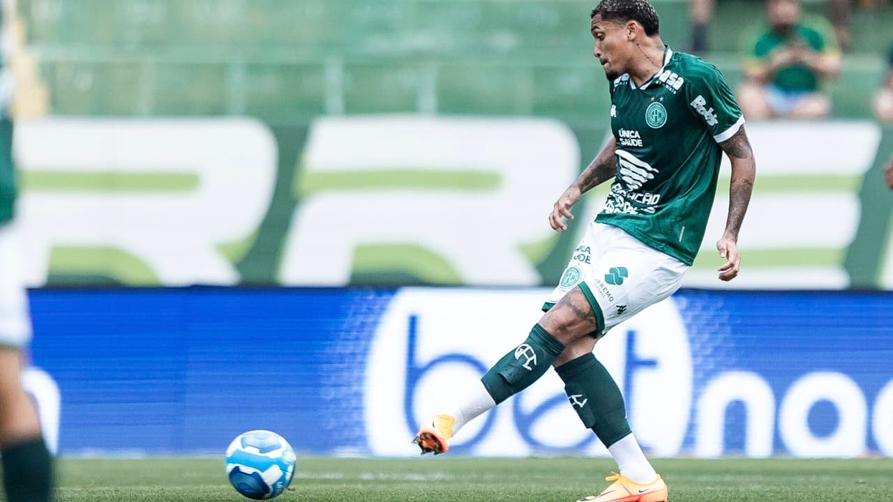 Walberer Chicago Walber mira reta final para o Guarani em busca do acesso - Lance!