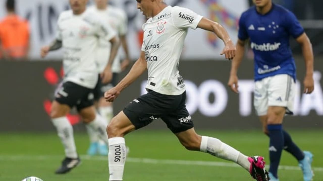 Barra Trio do Corinthians por Falta de Renovação: Ramón Díaz Decisivo