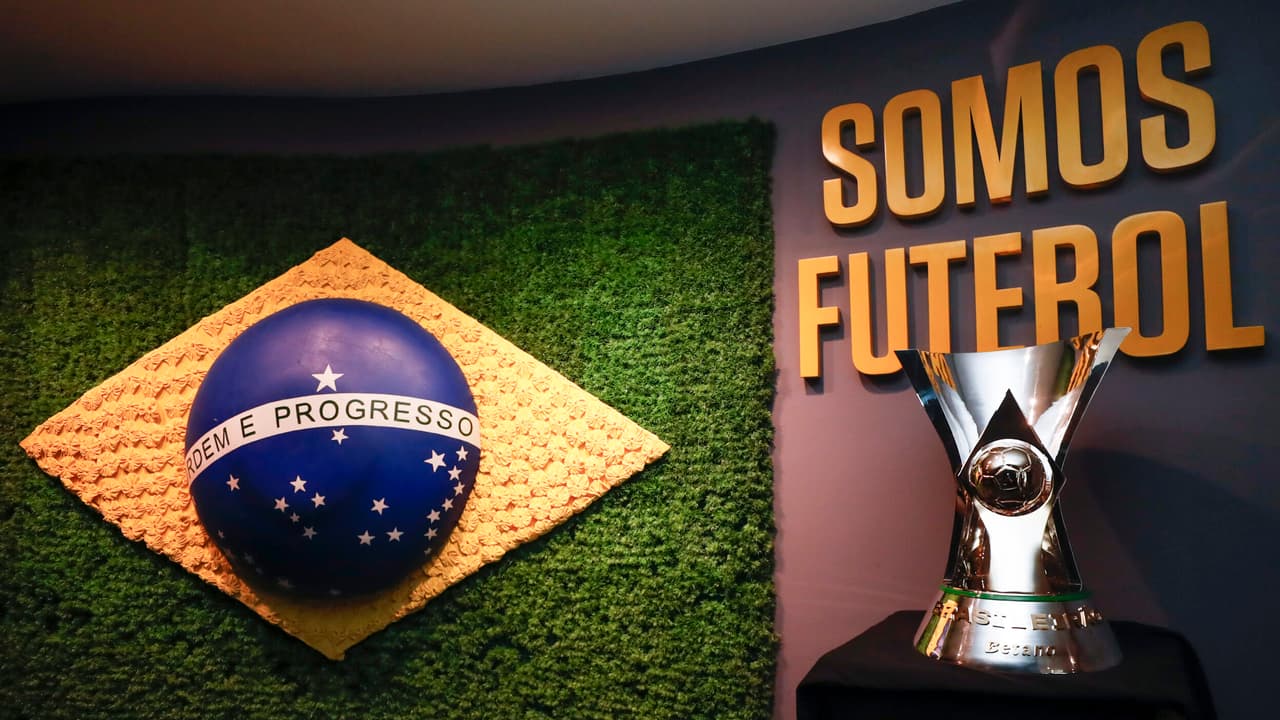 Dono de Gigante da Série A Ameaça Técnico: Escala Jogadores Contratados ou Demite!