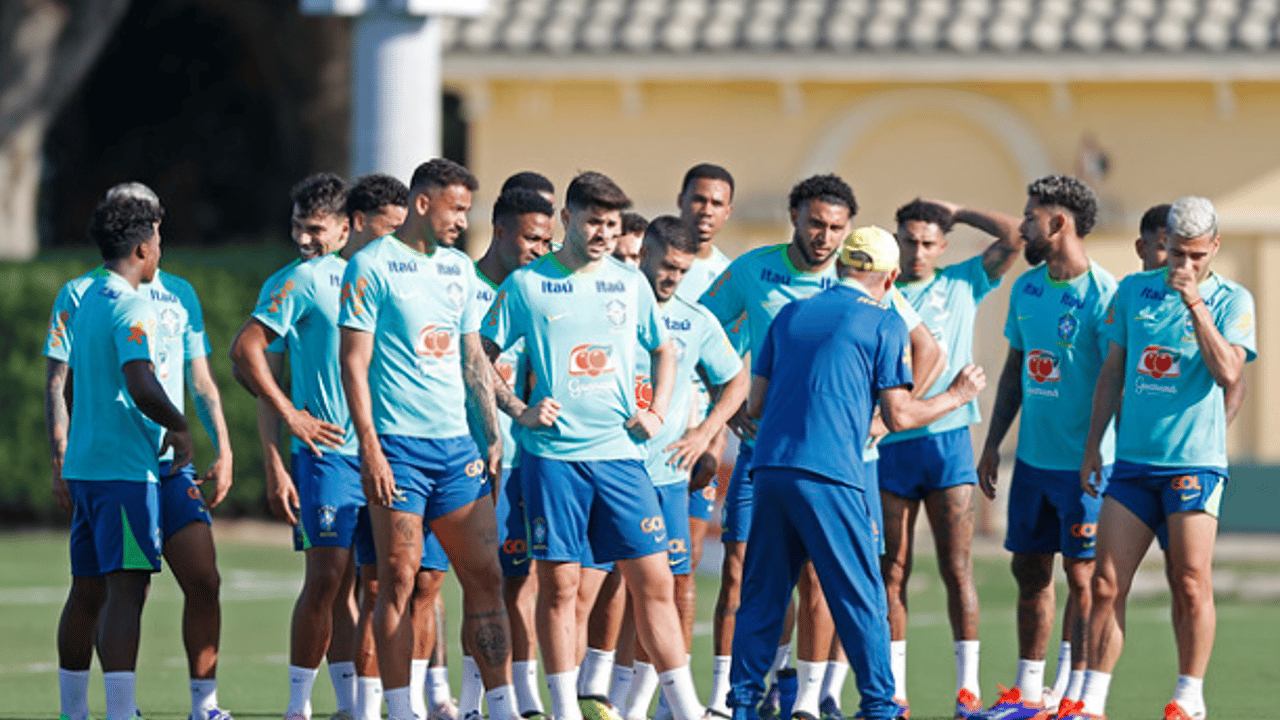 La selección brasileña entrena antes del partido amistoso contra México