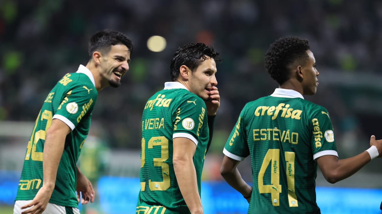 Torcida aponta culpado por jogo sem gols: necessidade de análise crítica.