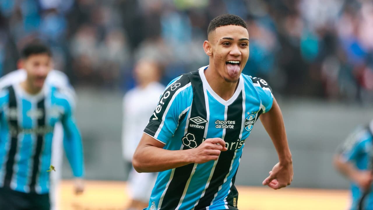 Grêmio recebe proposta de clube inglês por Gustavo Nunes