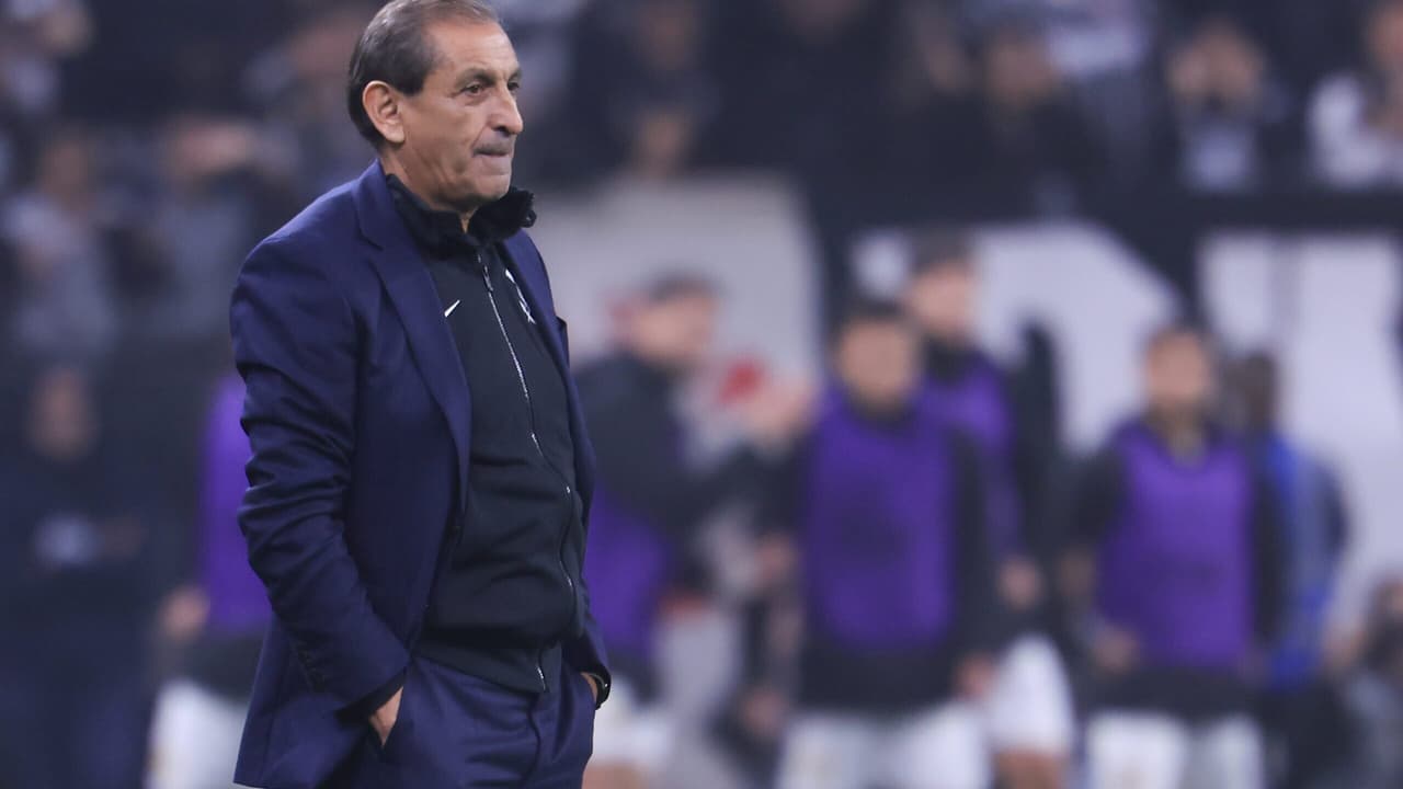 Ramón Díaz implementa alterações na defesa do Corinthians; possível formação titular.