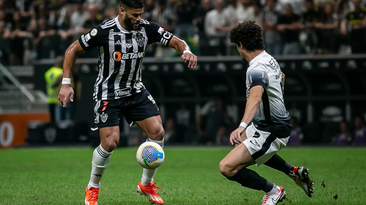 Corinthians é derrotado pelo Atlético-MG com dois gols de pênalti