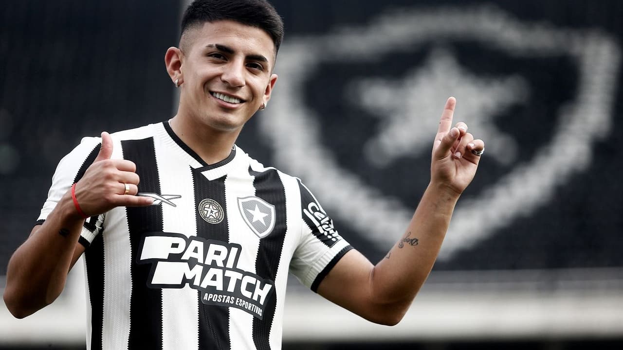 Botafogo lidera contratações e Flamengo bate recorde na janela de transferências