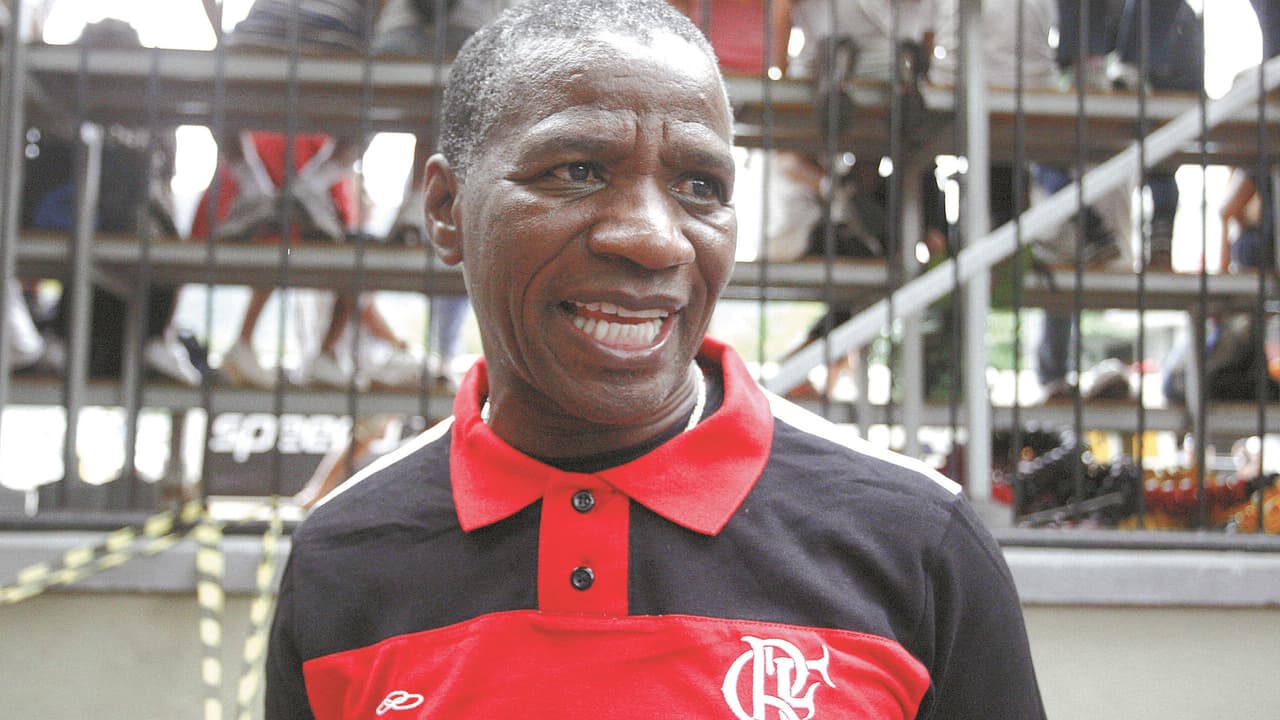Arrascaeta comemora vitória do Flamengo e dedica classificação a Adílio