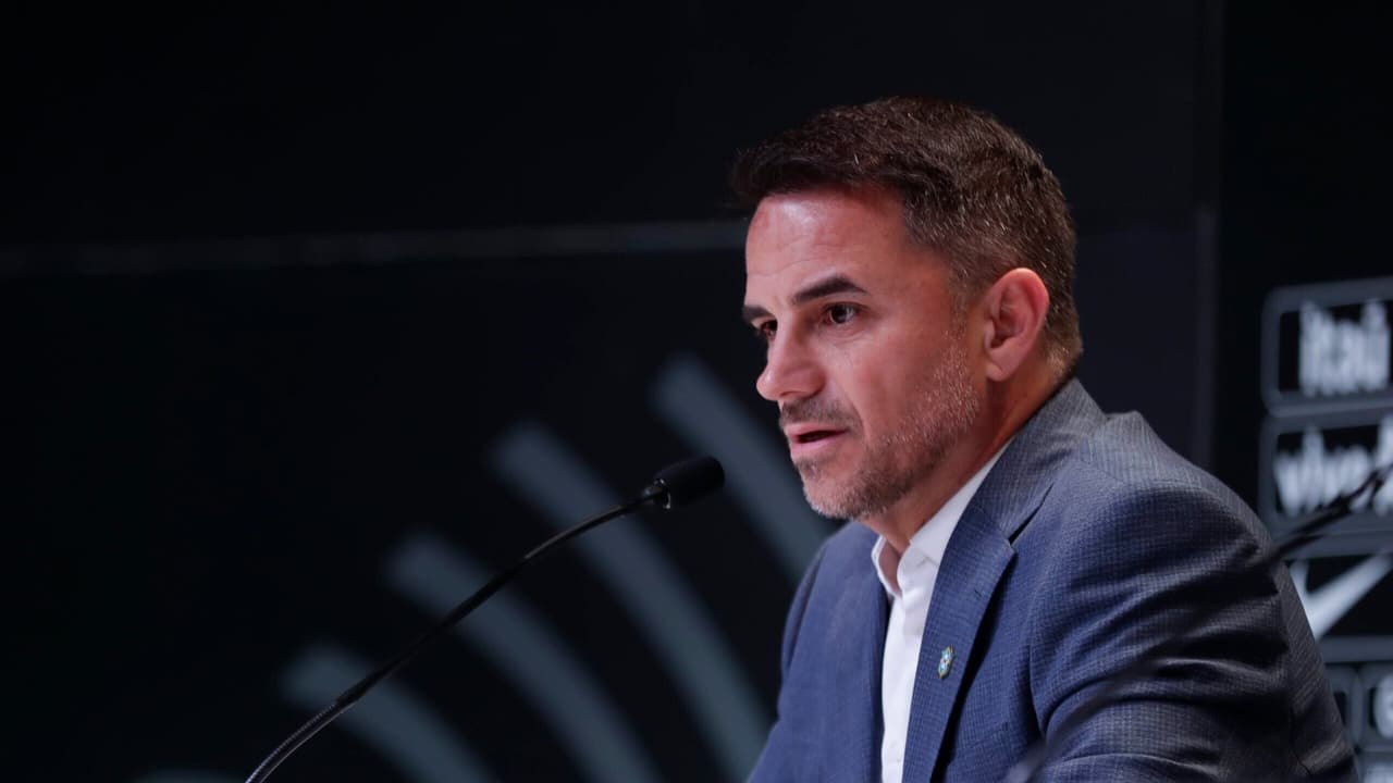 Lesão de Pedro: Rodrigo Caetano esclarece situação e consulta Flamengo.